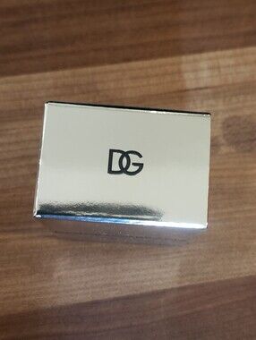 BNIB, Dolce & Gabbana "The One". 5ml Eau De Parfume